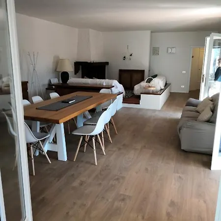 Bed & Breakfast Casa Mari *